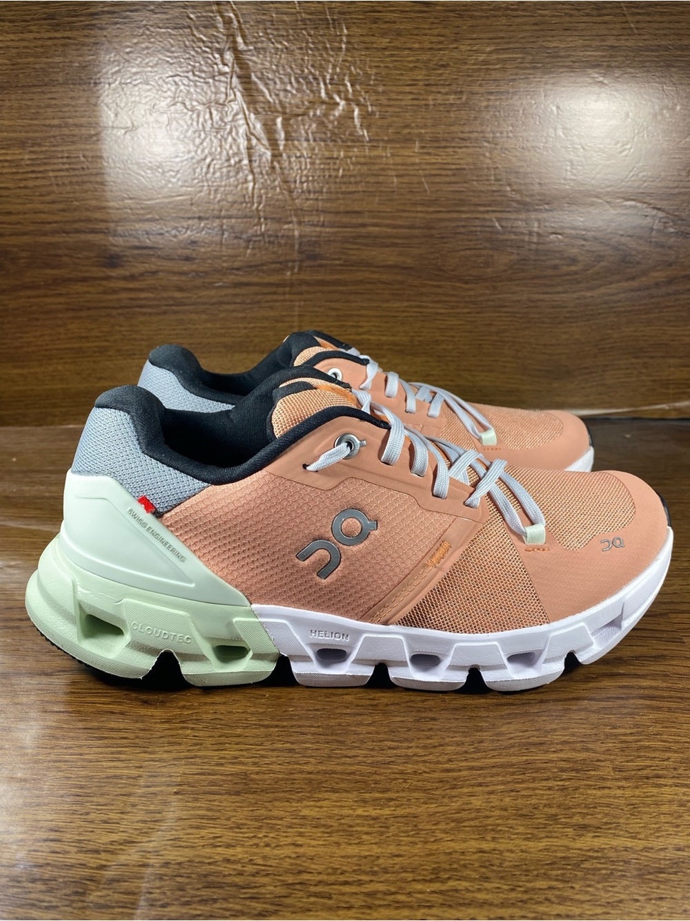 On Cloud Cloudflyer Women’s shoe size 7.5